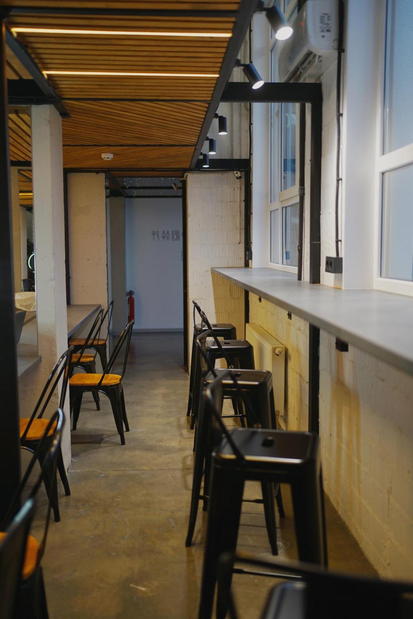 Capsule Hotel Constellation 91 Lviv Extérieur photo