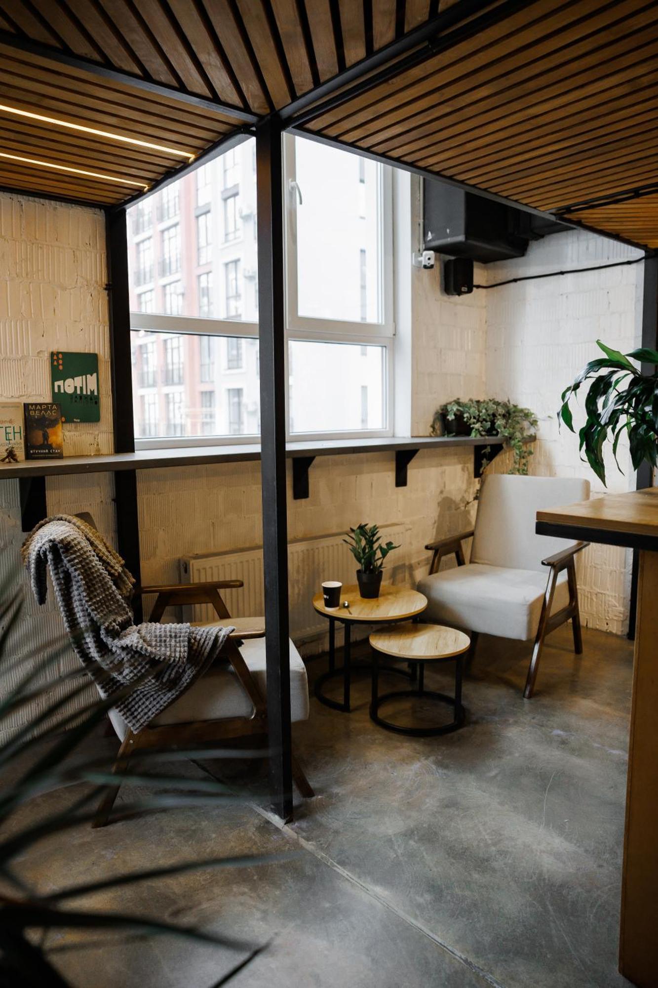 Capsule Hotel Constellation 91 Lviv Extérieur photo